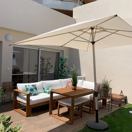 Cap Neree Petit Coin De Paradis Pieds Dans L Eau * Saint-Raphaël