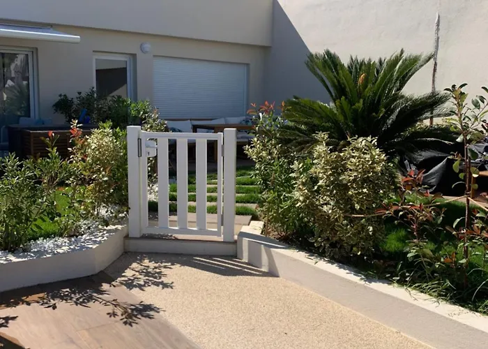 Lägenhet Cap Neree Petit Coin De Paradis Pieds Dans L Eau *