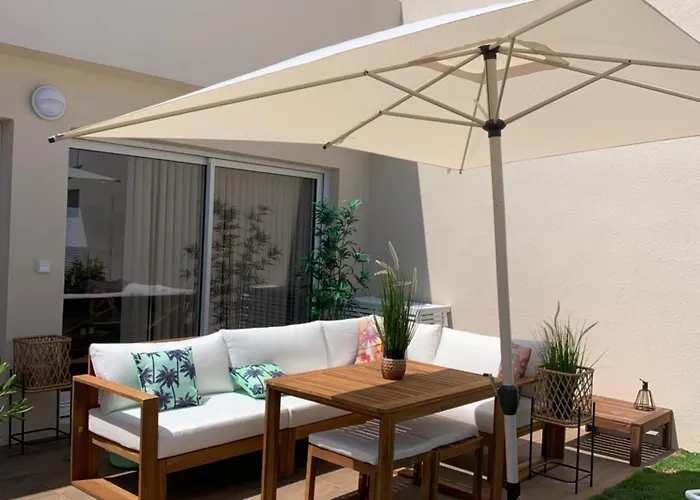 Cap Neree Petit Coin De Paradis Pieds Dans L Eau * Saint-Raphaël