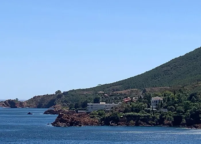 Cap Neree Petit Coin De Paradis Pieds Dans L Eau Apartmán Saint-Raphaël